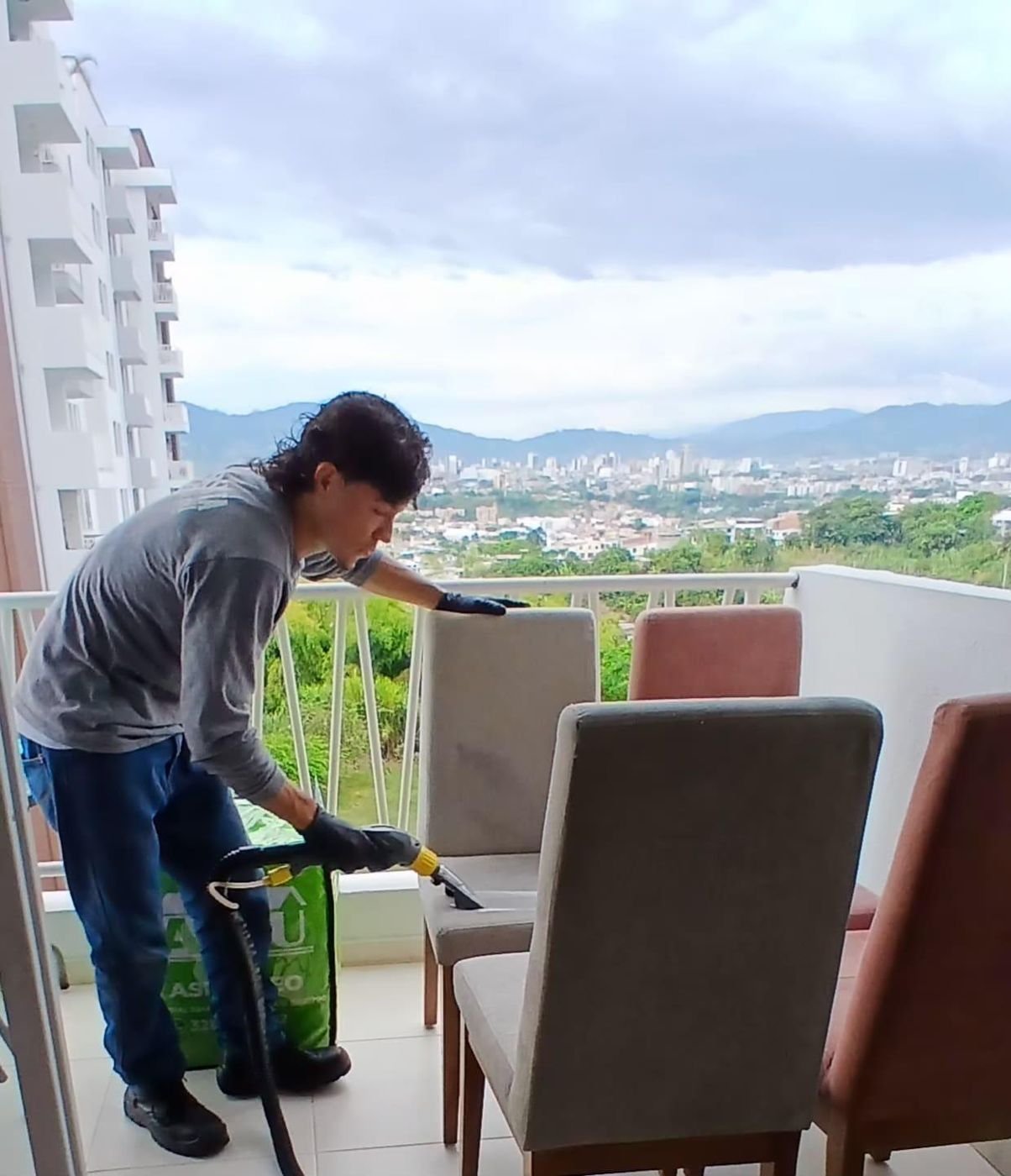 Lavado de muebles: Lavado de sillas de comedor